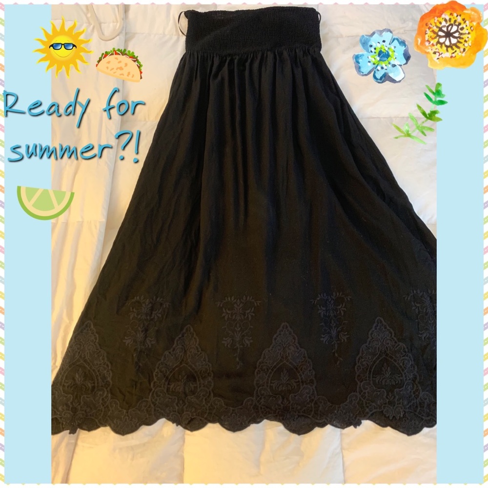 Embroidered maxi dress! XL